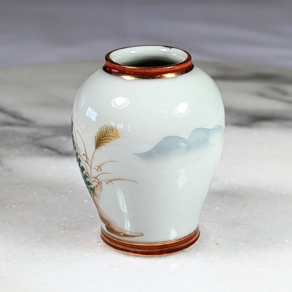 Vintage Chinese Miniature Ginger Jar Vase Chinoiserie Hand Painted - Picture 2 of 8